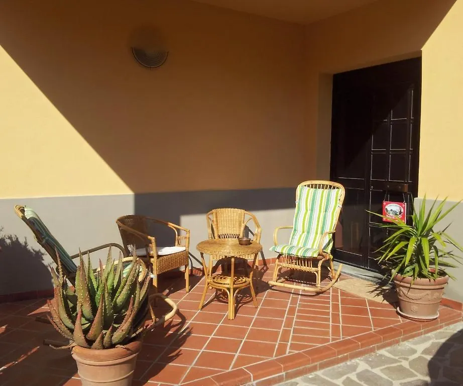 Tower'S Garden Bed & Breakfast Pisa Italy