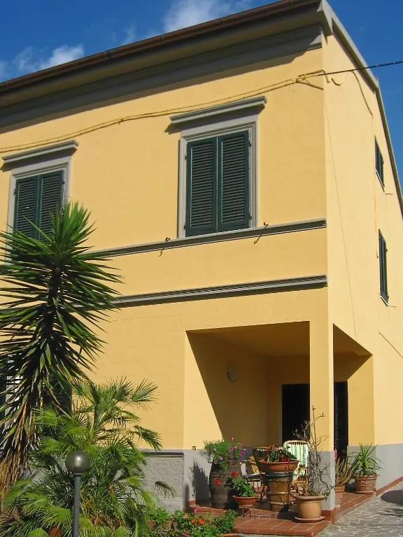 Tower'S Garden Bed & Breakfast Pisa Italy