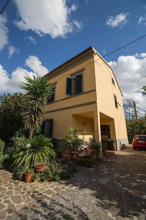 Tower'S Garden Bed & Breakfast Pisa 0*,  Italy