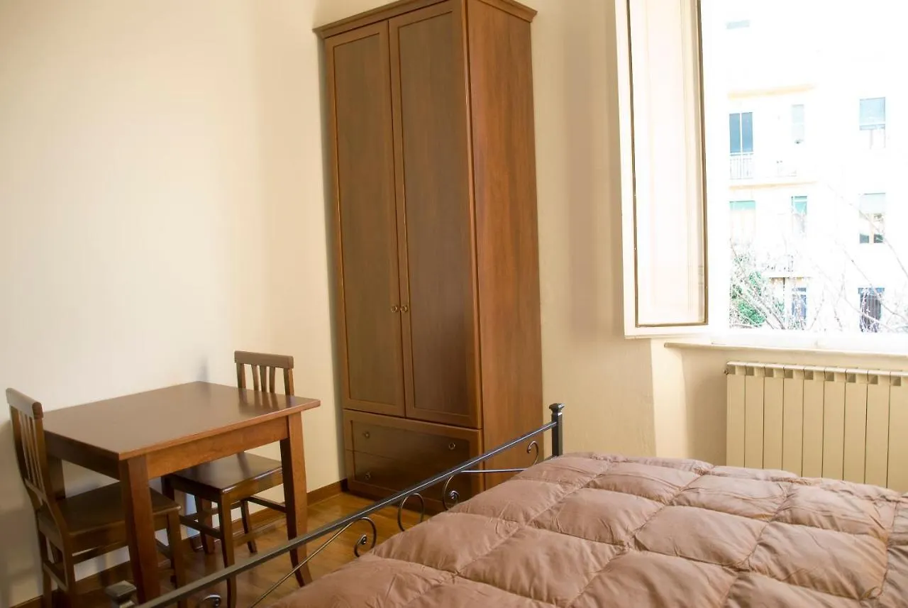 Tower'S Garden Bed & Breakfast Pisa